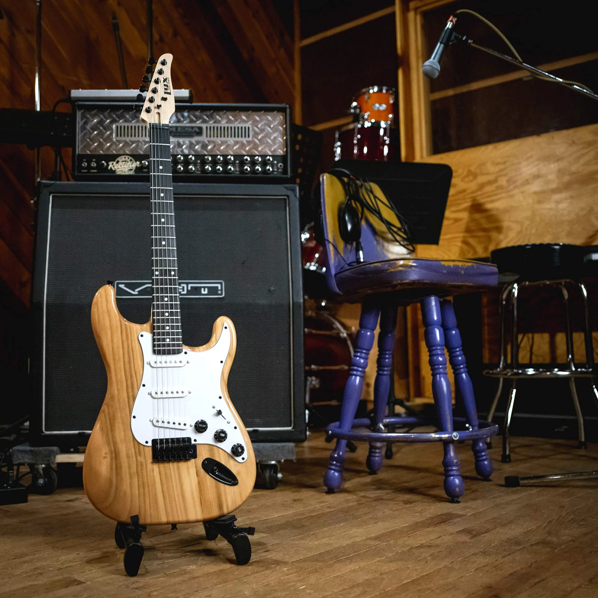 39” Stratocaster CS Series Electric Guitar & Electric Guitar Accessories - Natural - Image 5