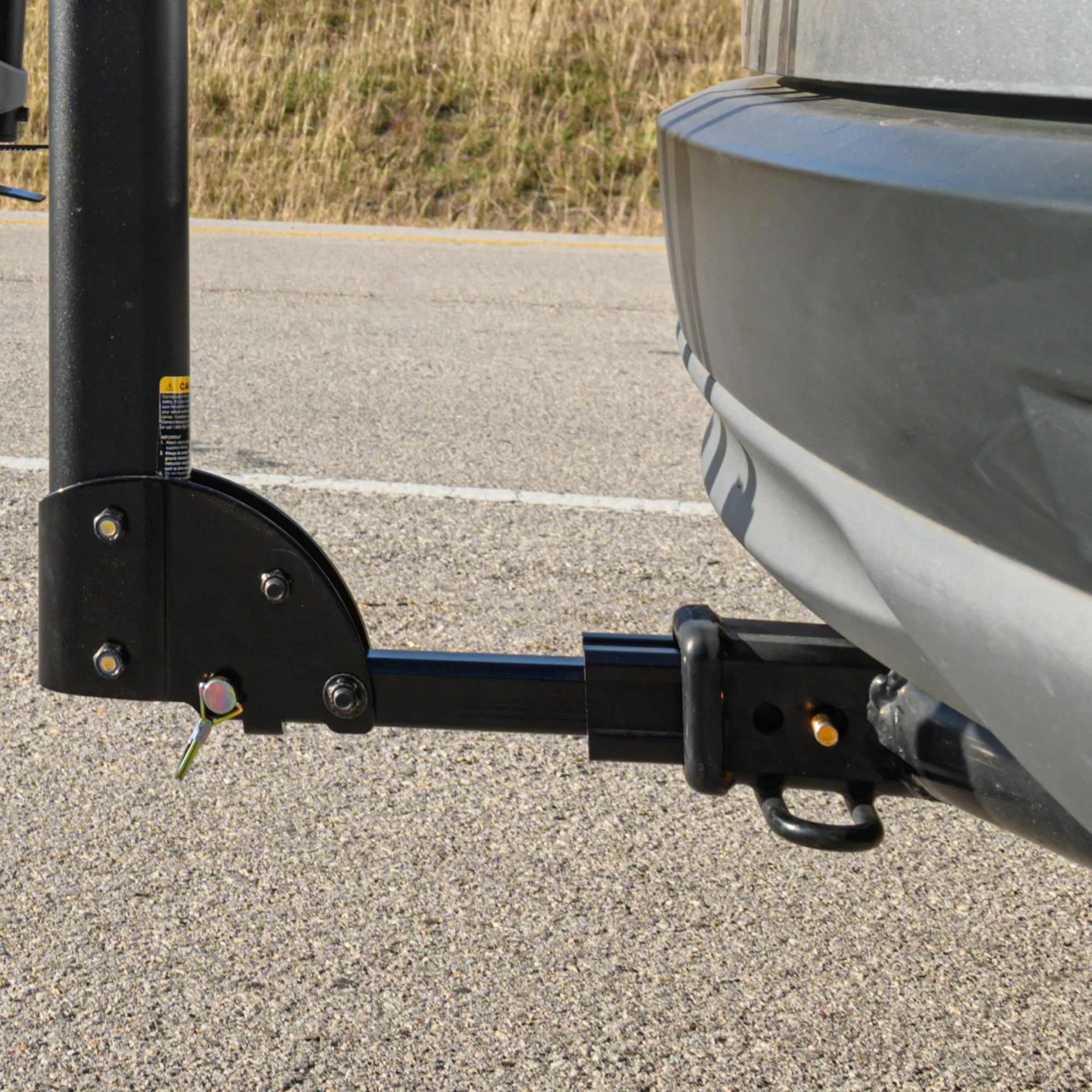 Saris Aluminum Hitch Adapter, Convert 1 ¼" Hitch Receiver to fit 2" Hitch - Image 2