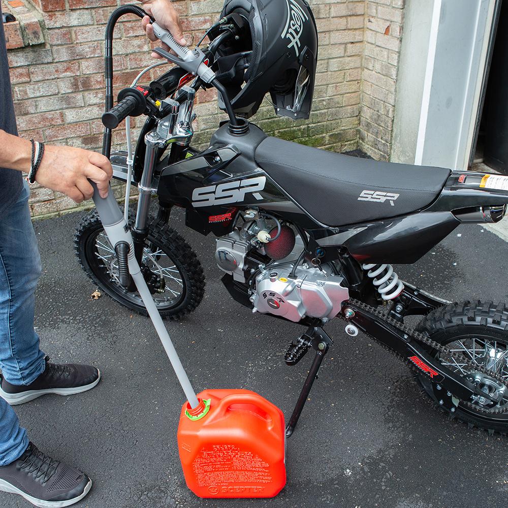 Automatic Battery Powered Fuel Transfer Pump w/Nozzle for Quick Flow Control & Stop - Image 10