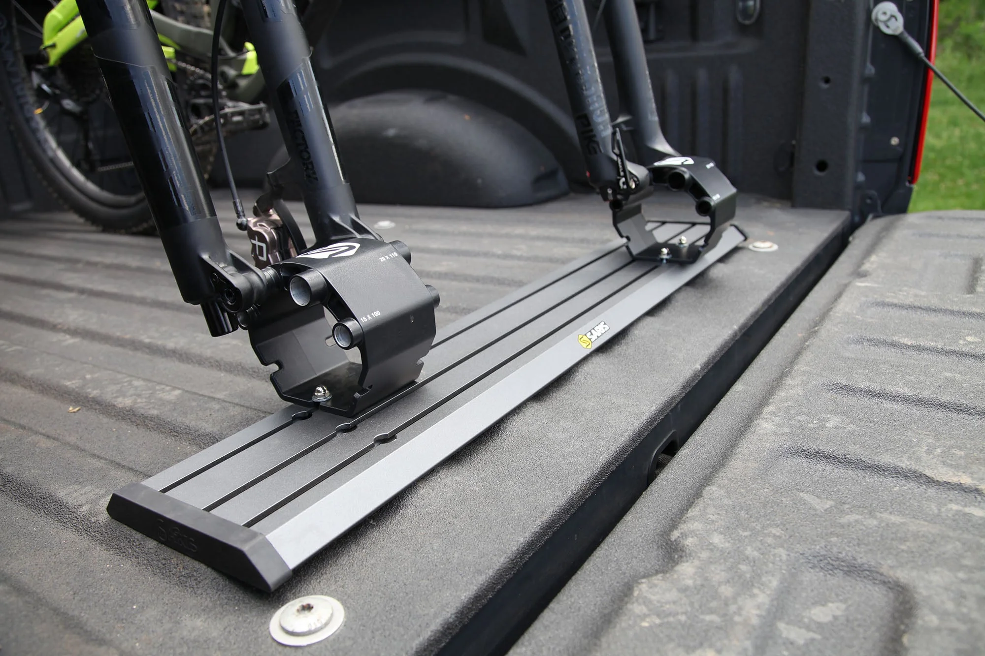 Saris Thru Axle Traps - Image 4